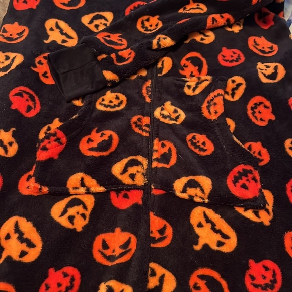Super soft Halloween zip up onesie pajamas - Picture 2 of 5